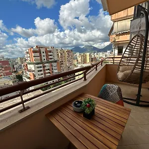  Appartamento Urban Charm With Balcony Albania